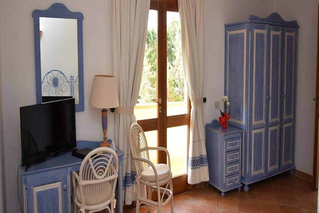 Hotel Il Piccolo Golf Порто Черво Екстериор снимка