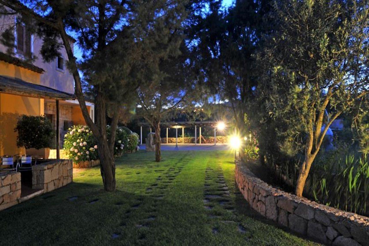 Hotel Il Piccolo Golf Порто Черво Екстериор снимка