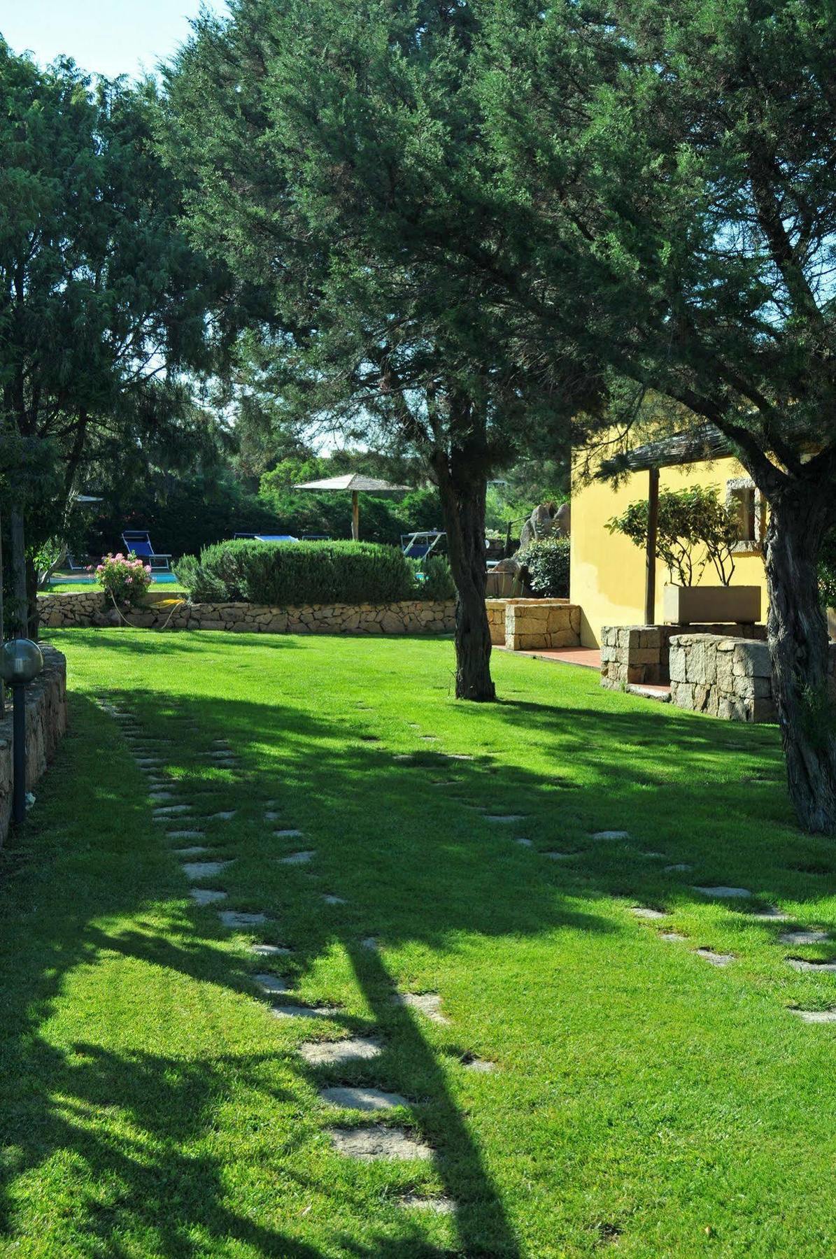 Hotel Il Piccolo Golf Порто Черво Екстериор снимка