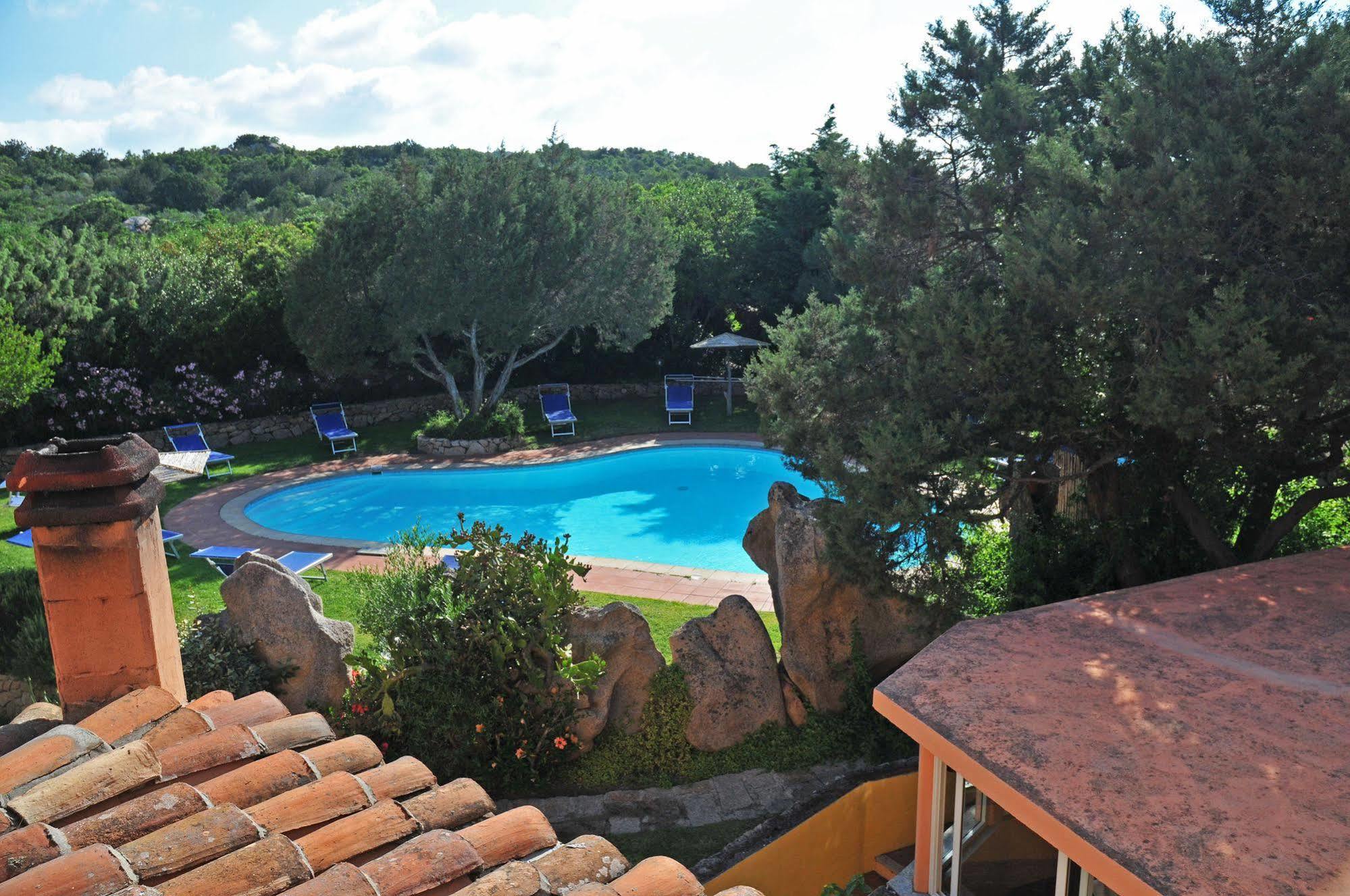 Hotel Il Piccolo Golf Порто Черво Екстериор снимка